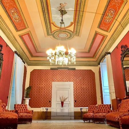 Bed and Breakfast Palazzo Introna Мола-ди-Бари Экстерьер фото
