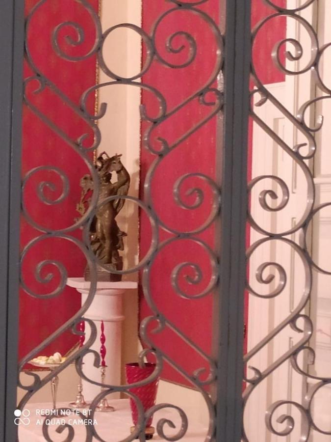 Bed and Breakfast Palazzo Introna Мола-ди-Бари Экстерьер фото